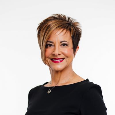 Angie Miller, Broker at RE/MAX Premier Services photo 2