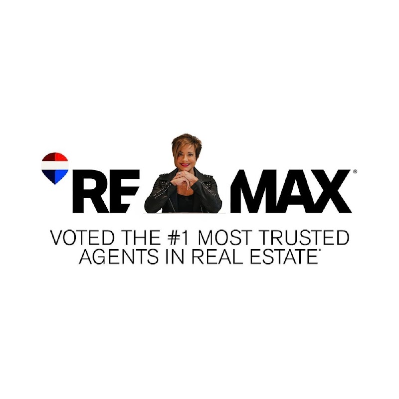 Angie Miller, Broker at RE/MAX Premier Services photo 3