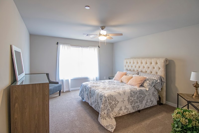 Blue Ridge Apartments photo 2