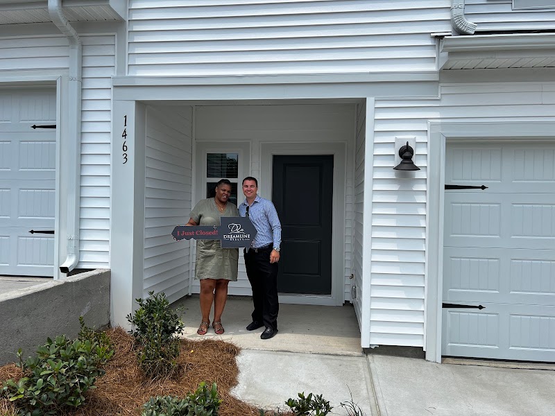 Dreamline Realty photo 3