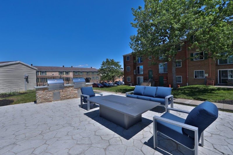 Eagle's Crest Apartment Homes photo 2