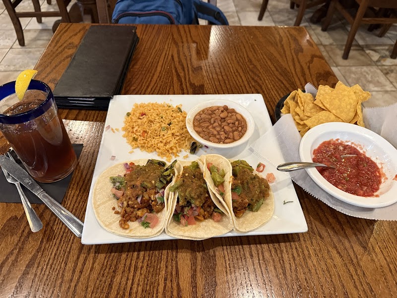 El Sol Mexican Restaurant photo 3