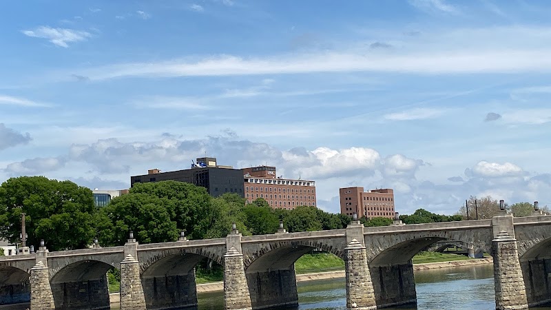 Howett Kissinger & Holst PC