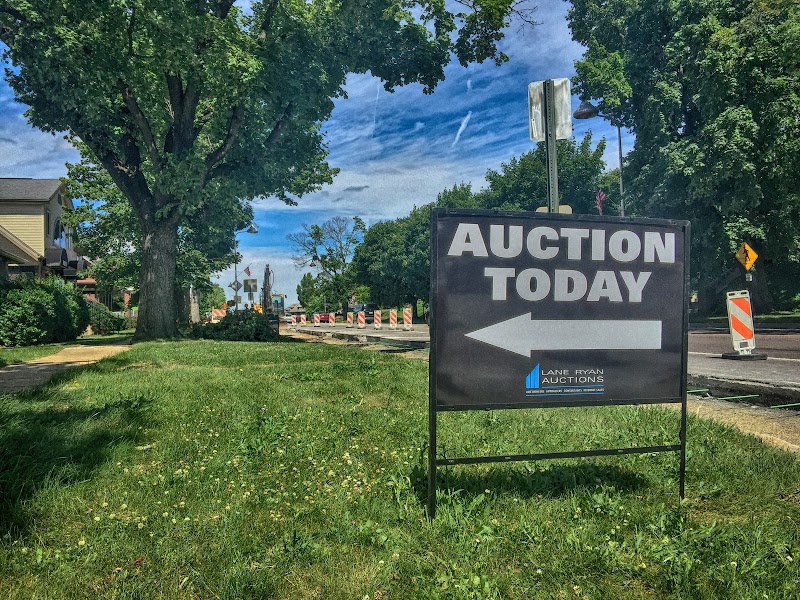 Lane Ryan Auctions photo 3