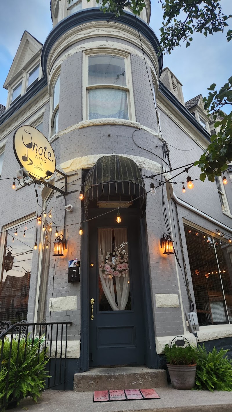 note. bistro & winebar photo 3