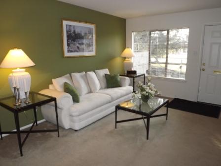 Pennswood Apartments & Townhomes photo 3