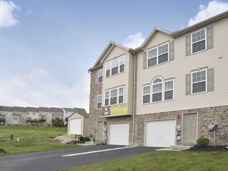 Sunpointe Townhomes photo 3